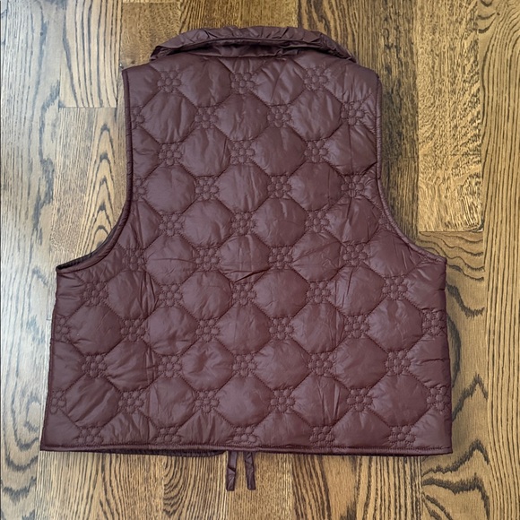 Doe & Rae Brown Quilted Tie-Front Vest medium - Picture 8 of 11